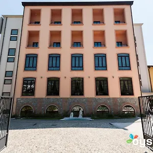 **** Hotel La Cartiera Italia