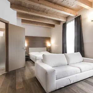 *** Hotel Opera Italien