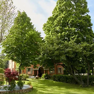  Hotel Mery Bistrot In Bisbini Italia