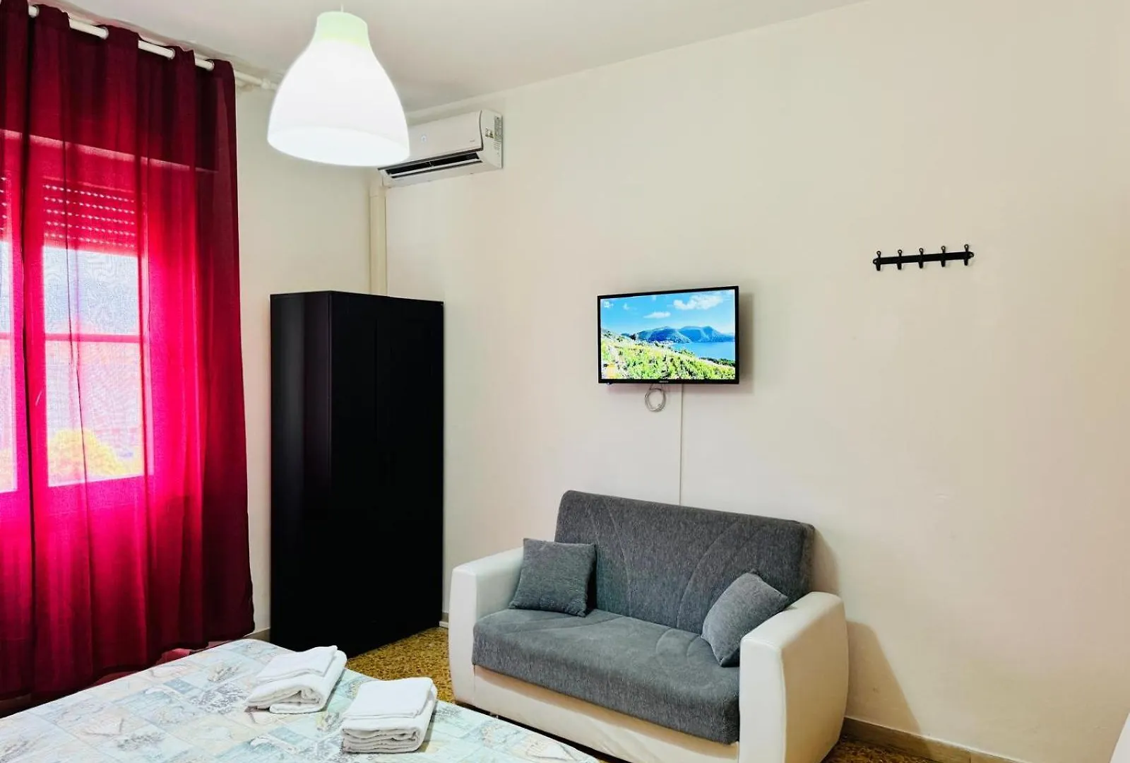 Prime Guest House Bed & Breakfast